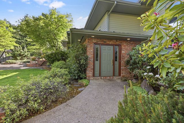 903 Pinecrest Terrace, Ashland, OR 97520