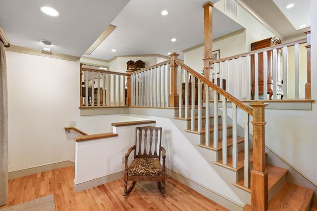 903 Pinecrest Terrace, Ashland, OR 97520