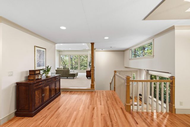 903 Pinecrest Terrace, Ashland, OR 97520