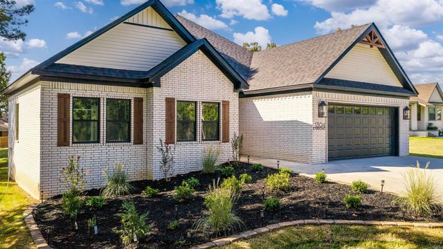 1304 E Maryland Avenue, Sherwood, AR 72120