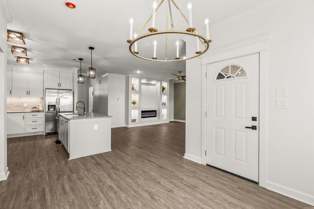 1304 E Maryland Avenue, Sherwood, AR 72120