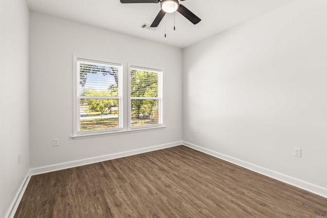 1304 E Maryland Avenue, Sherwood, AR 72120