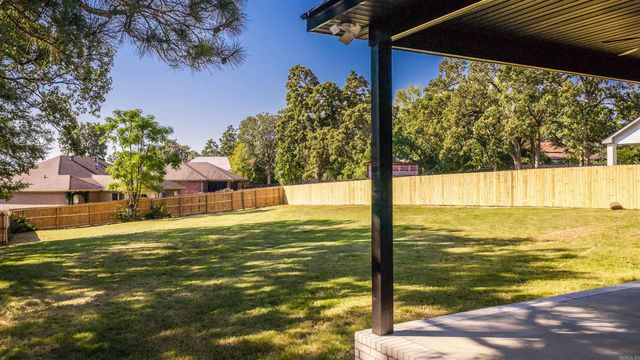 1304 E Maryland Avenue, Sherwood, AR 72120