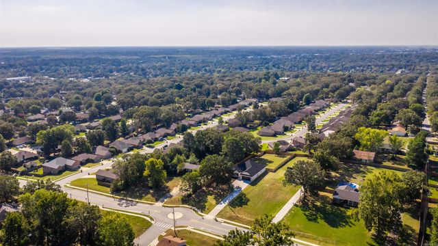 1304 E Maryland Avenue, Sherwood, AR 72120
