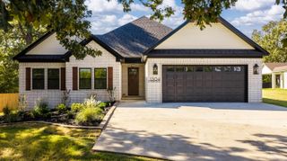 1304 E Maryland Avenue, Sherwood, AR 72120