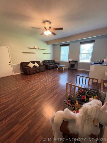 7322 Hideaway Path Road, Kingston, OK 73439