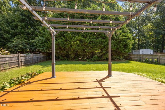 1112 Birkdale Drive, Mebane, NC 27302