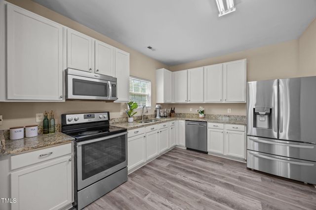 1112 Birkdale Drive, Mebane, NC 27302