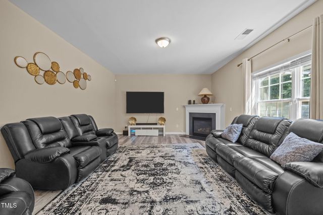 1112 Birkdale Drive, Mebane, NC 27302