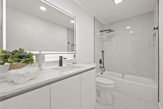437 NW 13th Drive, Boca Raton, FL 33486