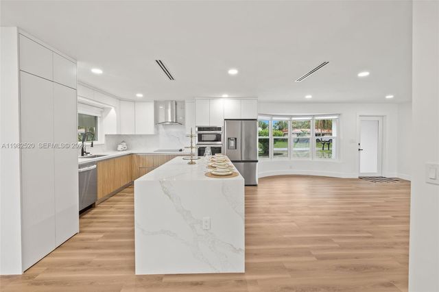 437 NW 13th Drive, Boca Raton, FL 33486