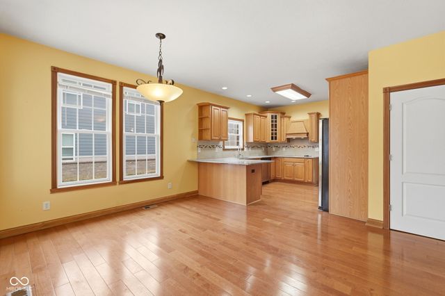 7215 Lockford Walk N, Avon, IN 46123