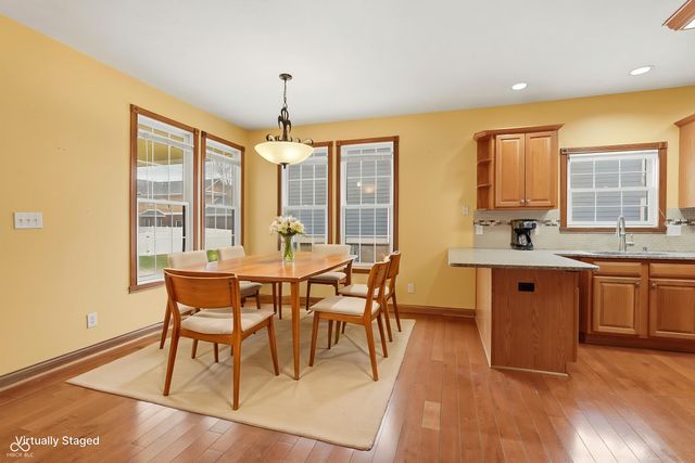 7215 Lockford Walk N, Avon, IN 46123