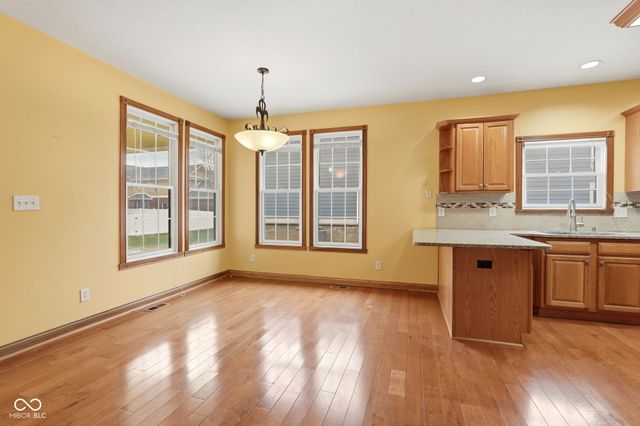 7215 Lockford Walk N, Avon, IN 46123