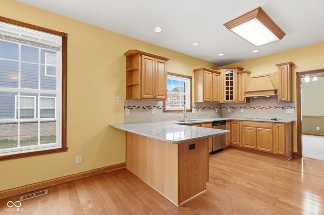 7215 Lockford Walk N, Avon, IN 46123