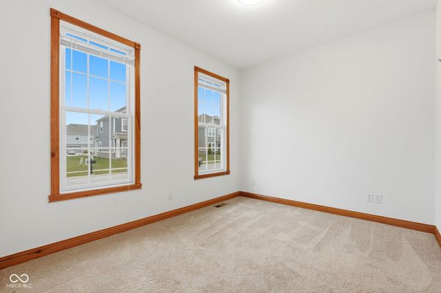 7215 Lockford Walk N, Avon, IN 46123