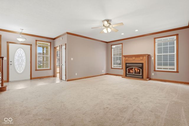 7215 Lockford Walk N, Avon, IN 46123