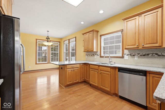 7215 Lockford Walk N, Avon, IN 46123