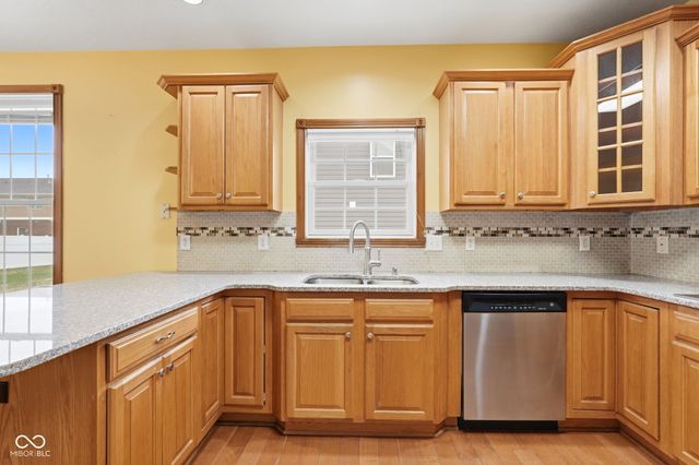 7215 Lockford Walk N, Avon, IN 46123