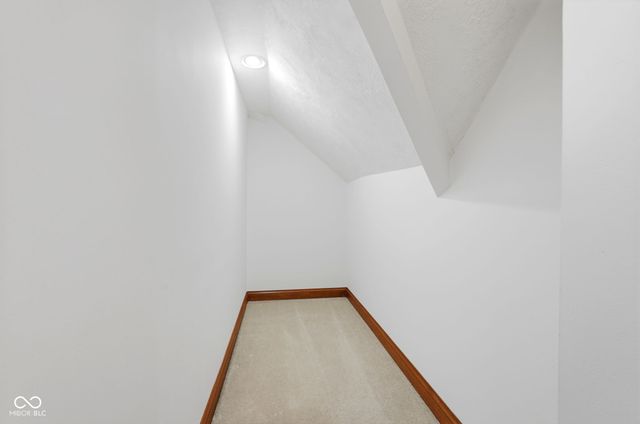 7215 Lockford Walk N, Avon, IN 46123