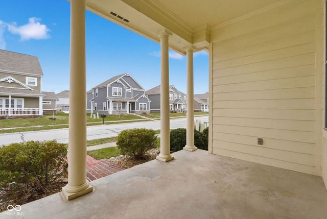 7215 Lockford Walk N, Avon, IN 46123