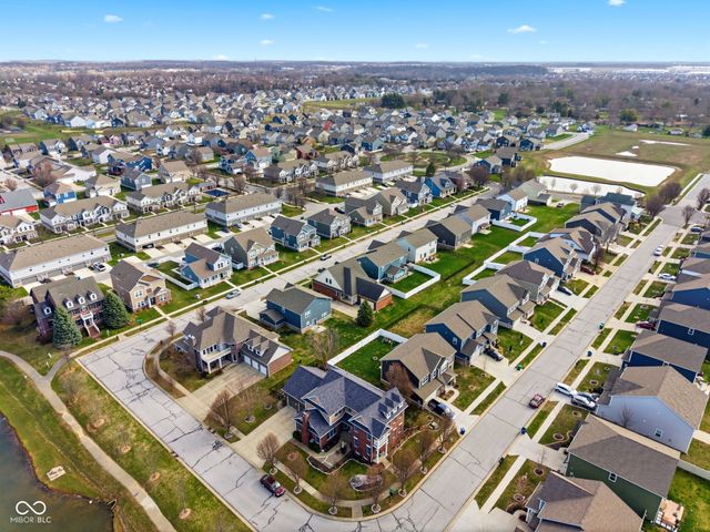 7215 Lockford Walk N, Avon, IN 46123