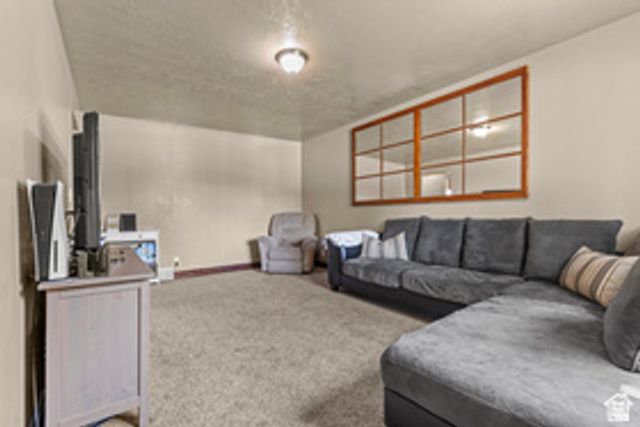 1146 E HARROP, Ogden, UT 84403