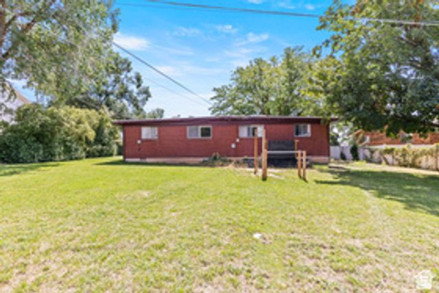 1146 E HARROP, Ogden, UT 84403
