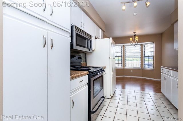 1891 Vine Way Drive 33, Canton Charter Township, MI 48188