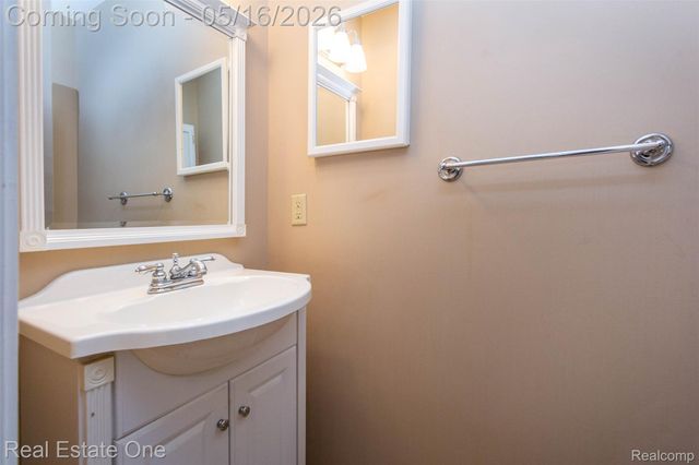 1891 Vine Way Drive 33, Canton Charter Township, MI 48188