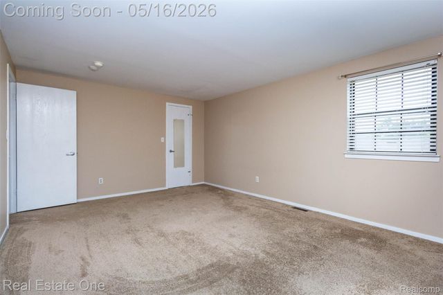 1891 Vine Way Drive 33, Canton Charter Township, MI 48188