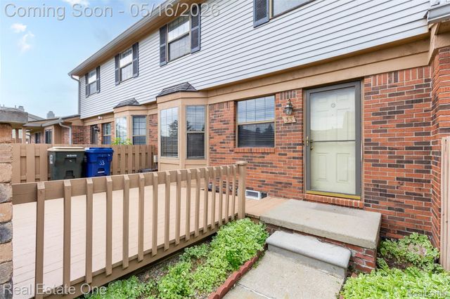 1891 Vine Way Drive 33, Canton Charter Township, MI 48188