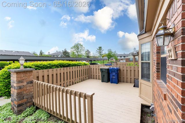 1891 Vine Way Drive 33, Canton Charter Township, MI 48188