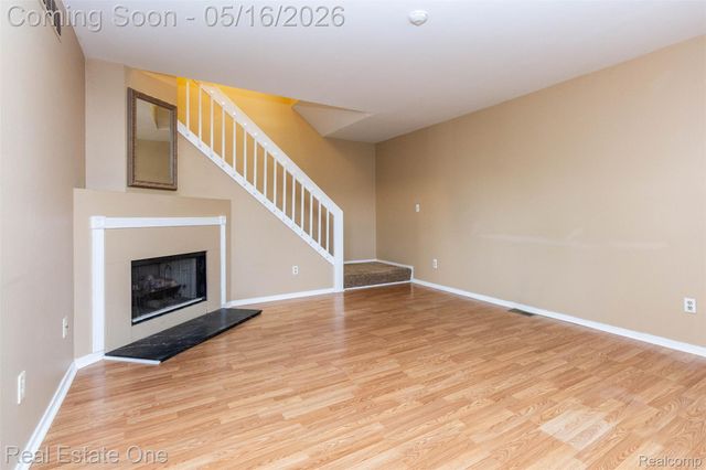 1891 Vine Way Drive 33, Canton Charter Township, MI 48188