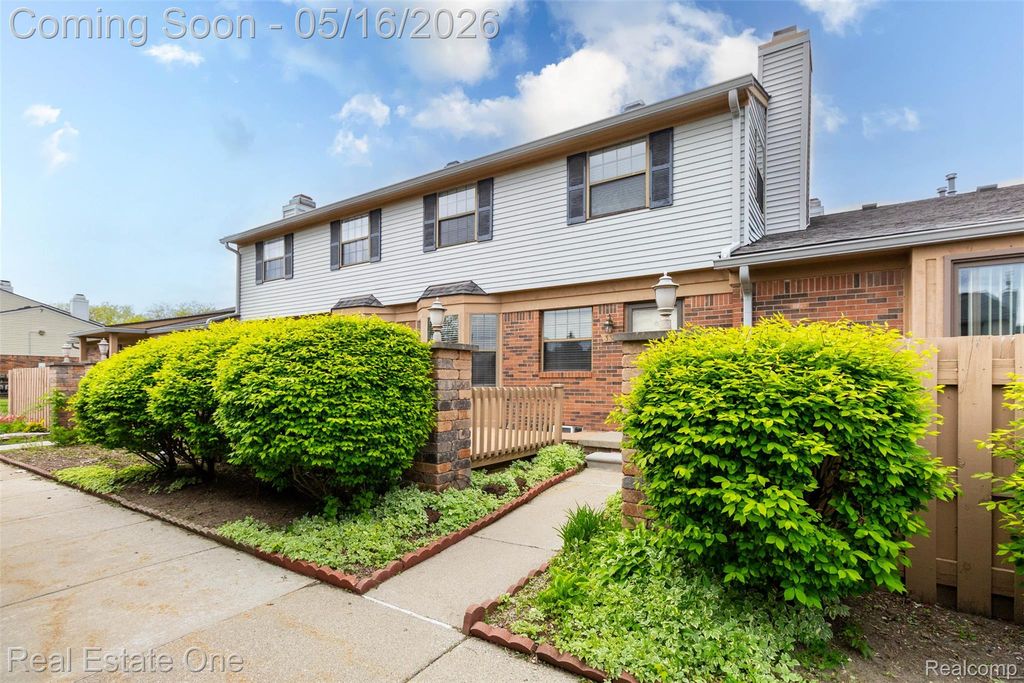 1891 Vine Way Drive 33, Canton Charter Township, MI 48188