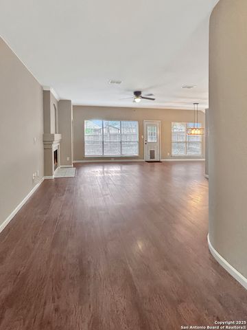 2817 BERRY TRCE, Schertz, TX 78154