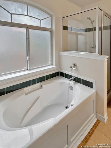 2817 BERRY TRCE, Schertz, TX 78154