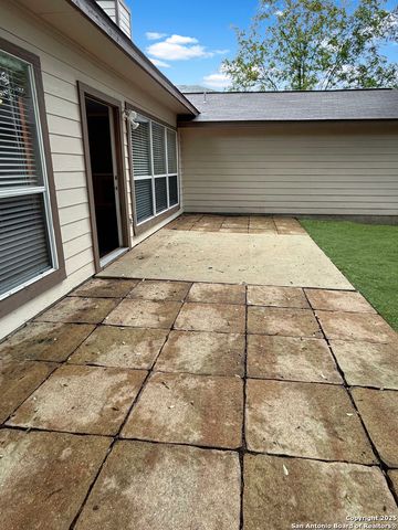 2817 BERRY TRCE, Schertz, TX 78154