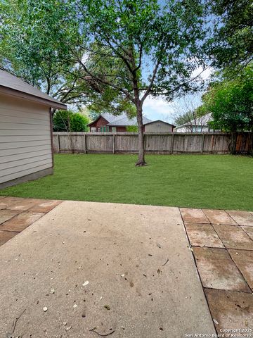 2817 BERRY TRCE, Schertz, TX 78154
