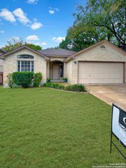 2817 BERRY TRCE, Schertz, TX 78154
