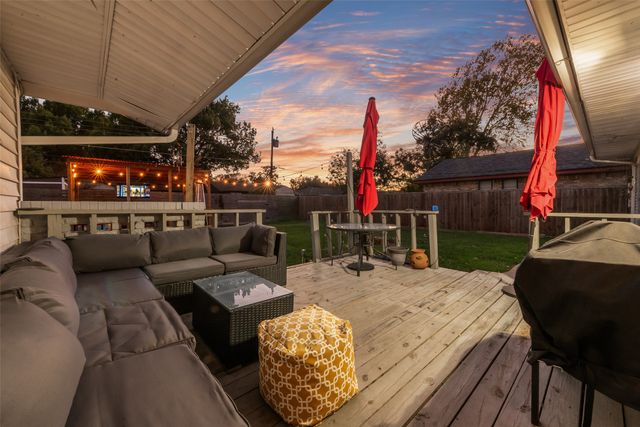 1310 Bardfield Avenue, Garland, TX 75041