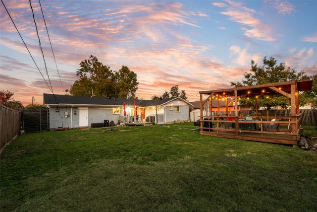 1310 Bardfield Avenue, Garland, TX 75041