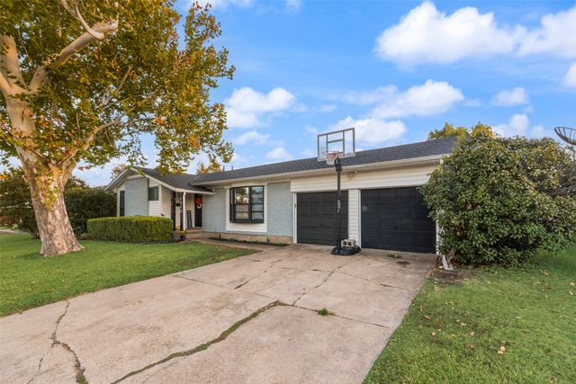 1310 Bardfield Avenue, Garland, TX 75041