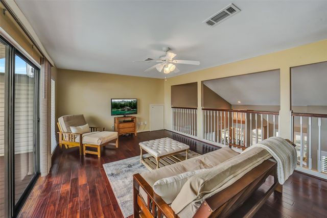 11422 Riverview Drive, Houston, TX 77077