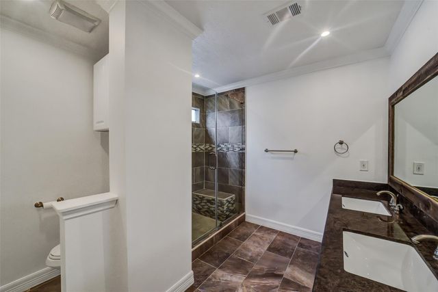 11422 Riverview Drive, Houston, TX 77077