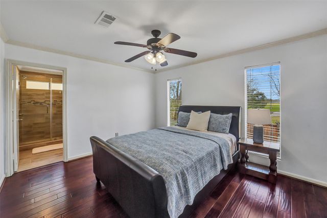 11422 Riverview Drive, Houston, TX 77077