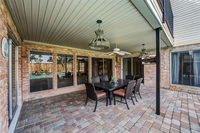 11422 Riverview Drive, Houston, TX 77077