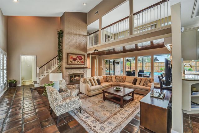 11422 Riverview Drive, Houston, TX 77077