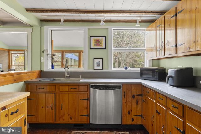 52-56 LITTLEWORTH ROAD, Manahawkin, NJ 08050