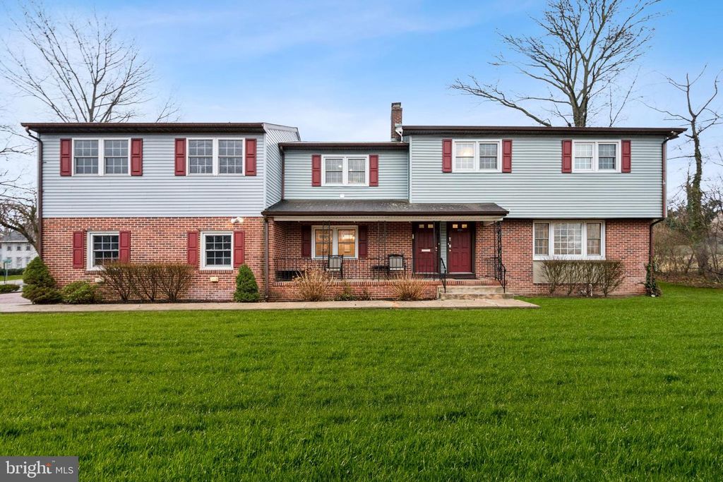 41 KINGS HWY N, Cherry Hill, NJ 08034